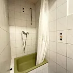 Komfortable In Zentral Mit Kompletter Ausstattung *