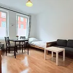 Komfortable In Zentral Mit Kompletter Ausstattung Appartamento Kiel