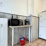 Komfortable In Zentral Mit Kompletter Ausstattung *