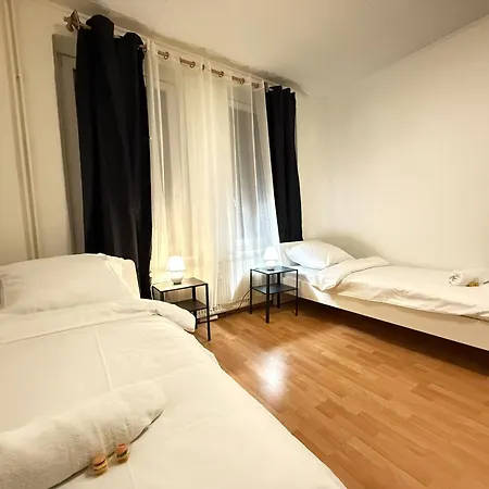 Komfortable Unterkuenfte In Zentral & Voll Ausgestattet Fuer Geschaeftsreisende Apartment