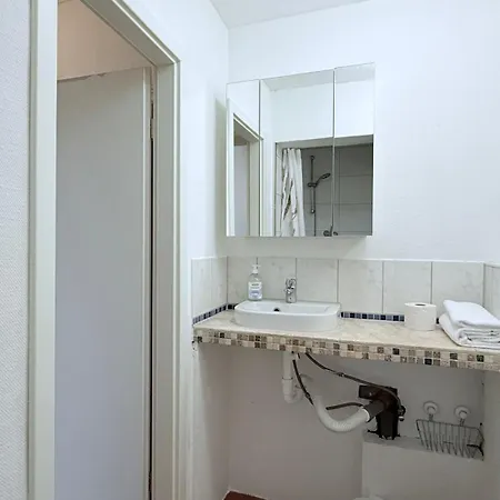 Komfortable In Zentral Mit Kompletter Ausstattung Apartamento Kiel