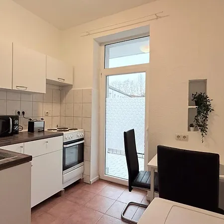 Komfortable In Zentral Mit Kompletter Ausstattung Apartamento Kiel