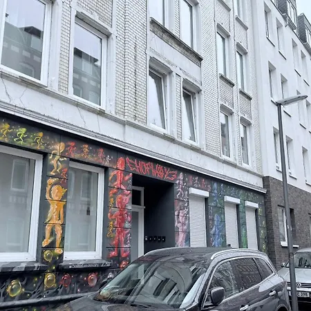 Komfortable In Zentral Mit Kompletter Ausstattung * Kiel