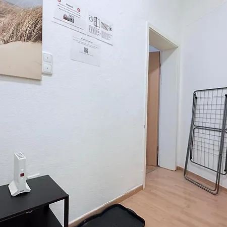 Komfortable In Zentral Mit Kompletter Ausstattung