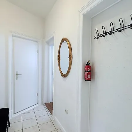 Komfortable Unterkuenfte In Zentral & Voll Ausgestattet Fuer Geschaeftsreisende Apartment *